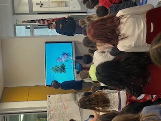 MS students read to elementary students